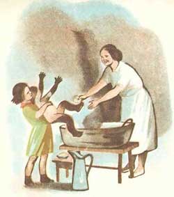 Мама моет дочку